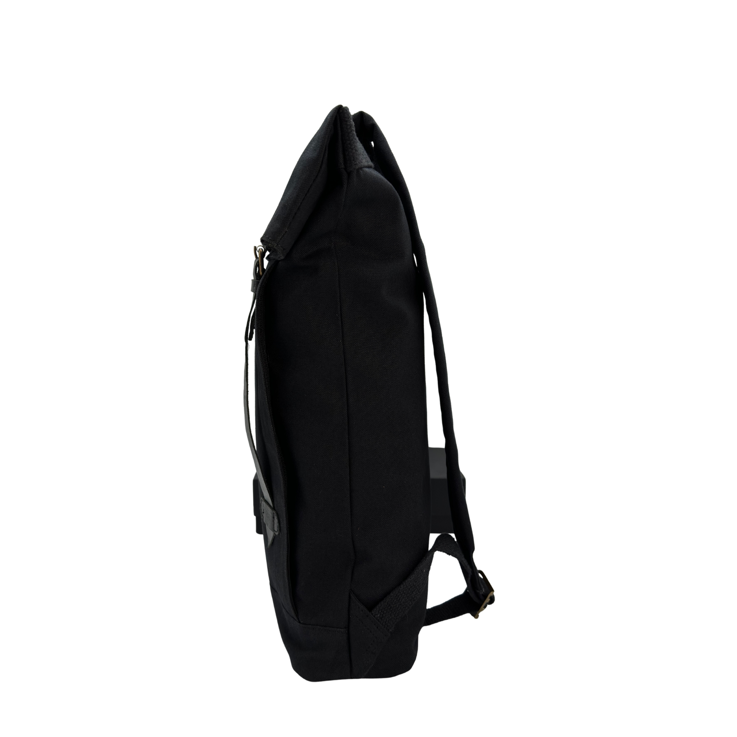 canvas rucksack for travel, work and everyday adventures
